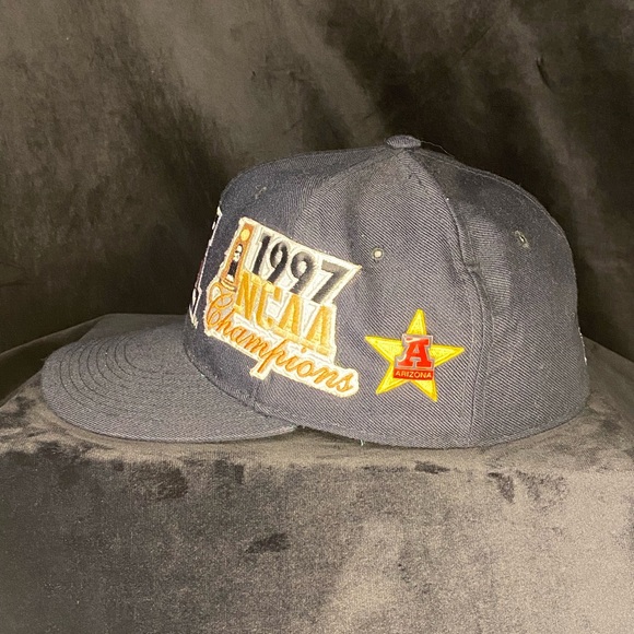 New Era University of Arizona Fitted Hat - Picture 3 of 7